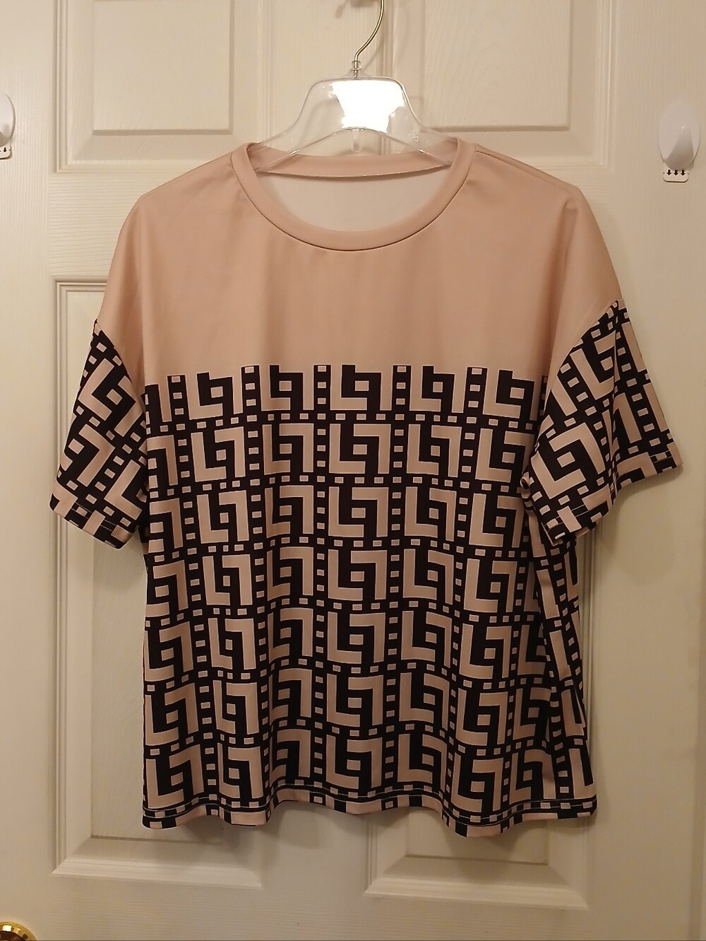EUC Geometric Block Print Top T-Shirt Women's Size 3XL Tan Black Casual Retro